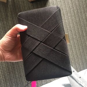 Black clutch